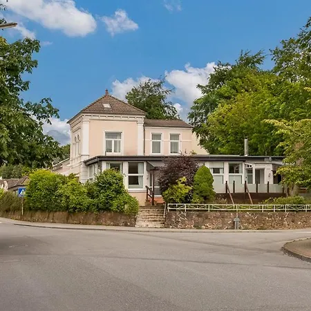 Am Schlosspark Apartment *