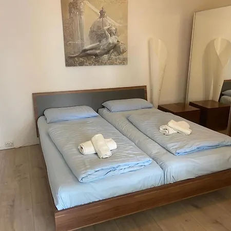 Am Schlosspark Apartmán *